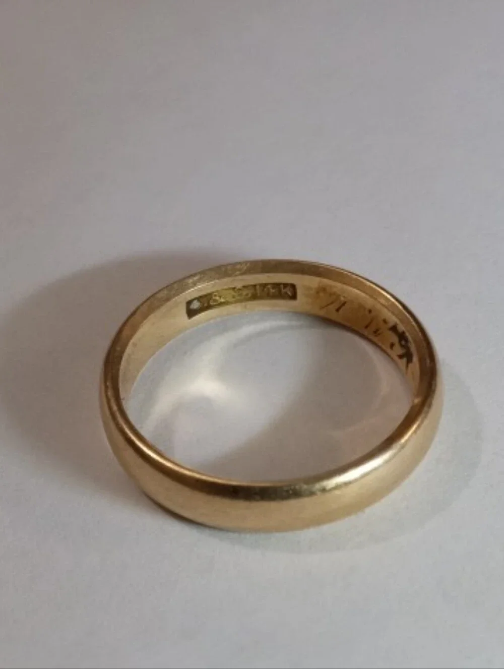 J.R. Wood & Sons Gold Vintage Victorian Wedding Band @ Early 1870's - Size: 9